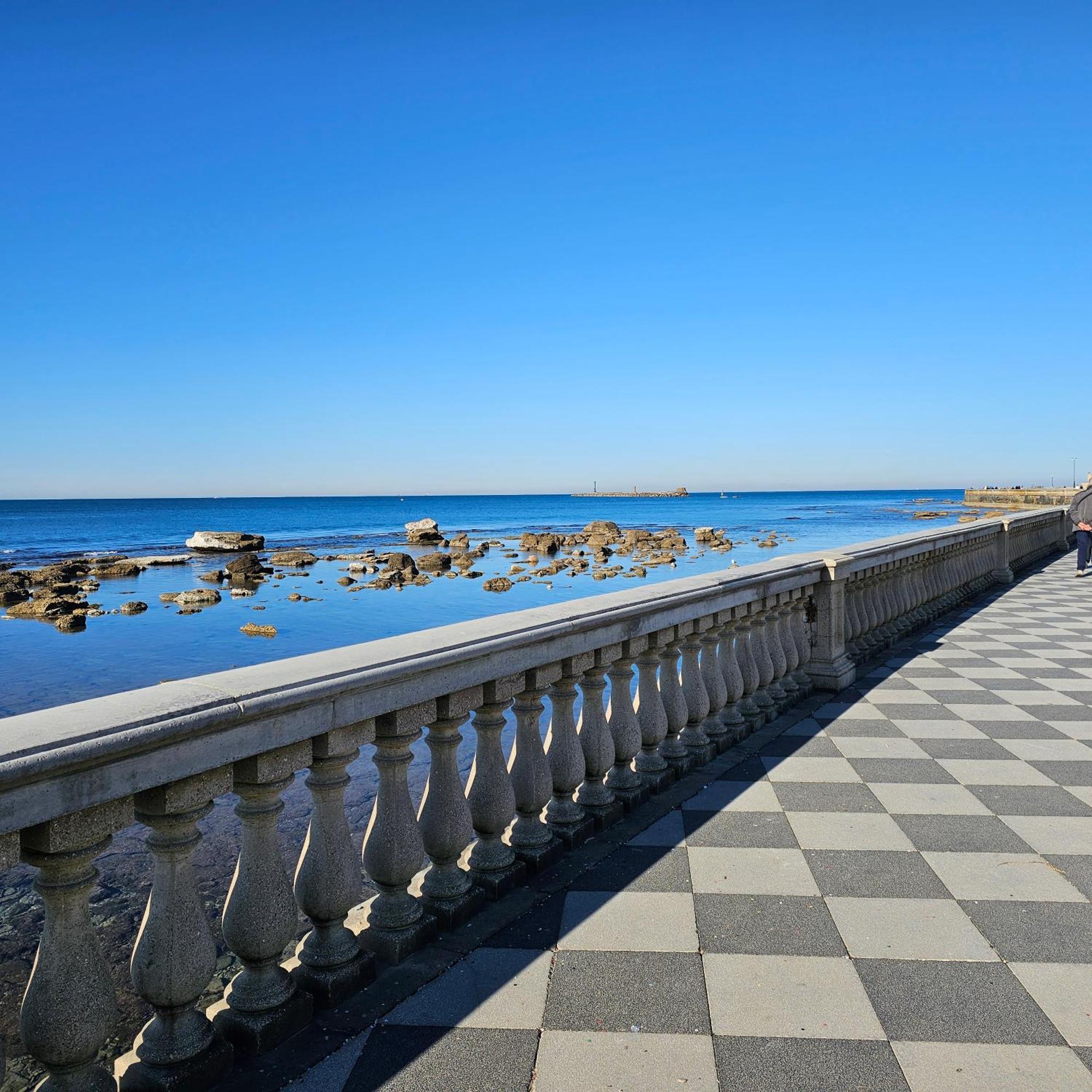 Sunnyside Accademia Apartment Livorno Exterior photo